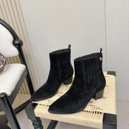 DIOR 26S BLOCK HEEL CHELSEA ANKLE BOOTS IN BLACK SUEDE