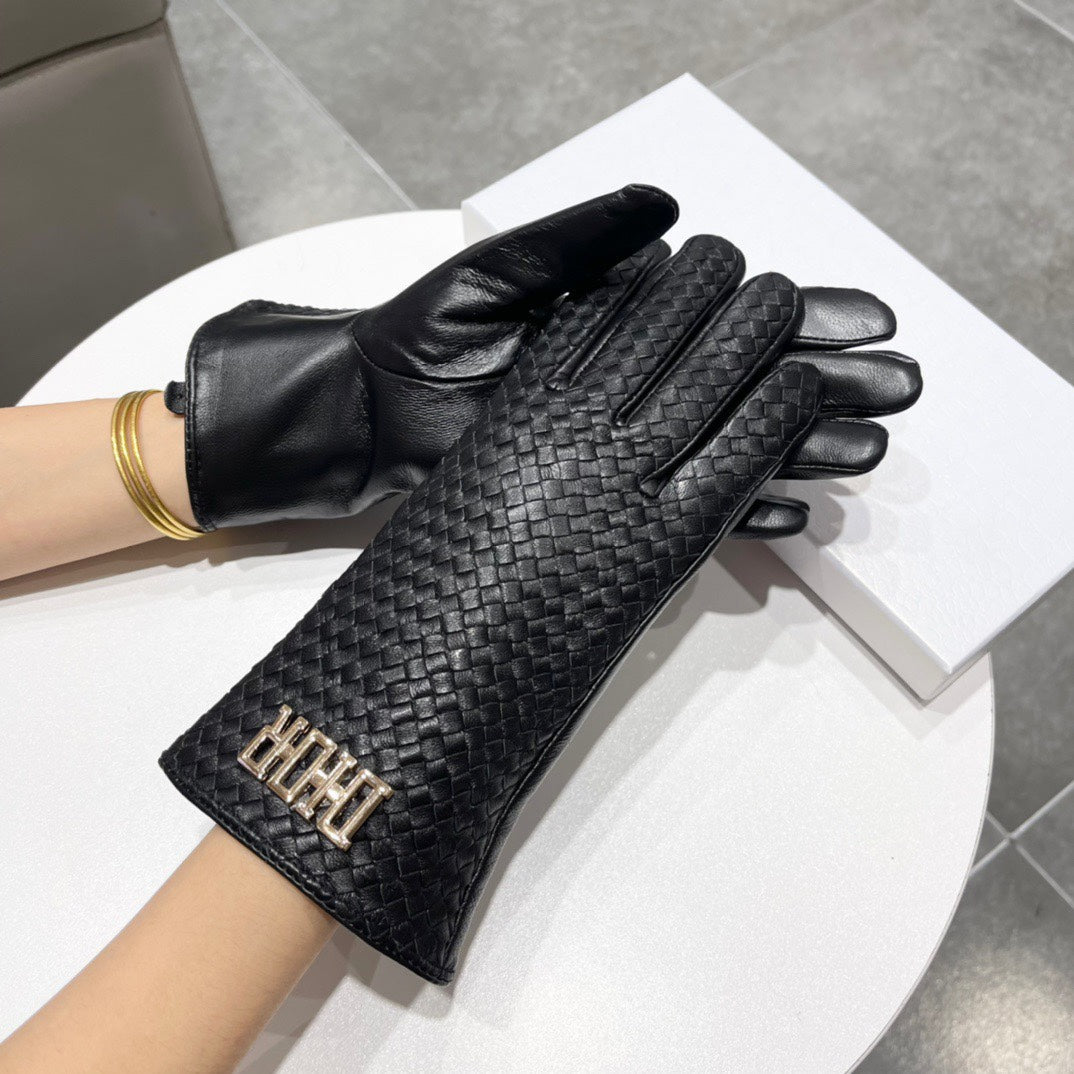 TOUCHSCREEN GLOVES IN BLACK LAMBSKIN 119030