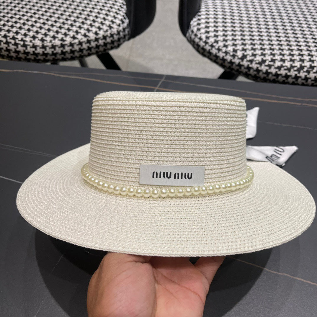 MIUMIU SMALL-BRIM STRAW HAT IN CREAM WHITE AND PEARL EMBELLISHED
