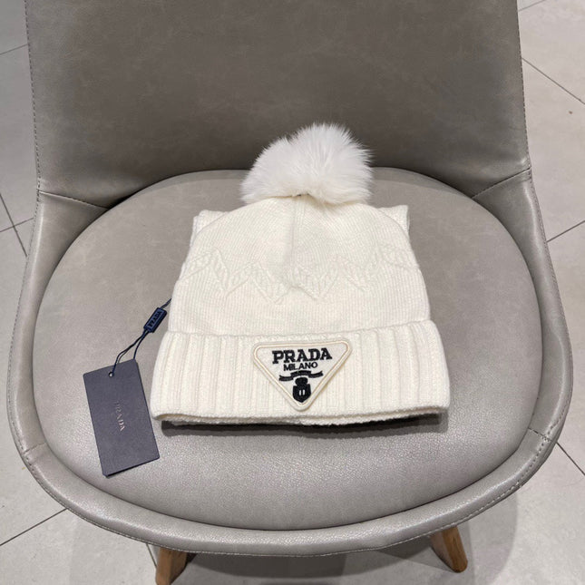 SET SCARF AND HAT IN WHITE CASHMERE AND RABBIT FUR 433247