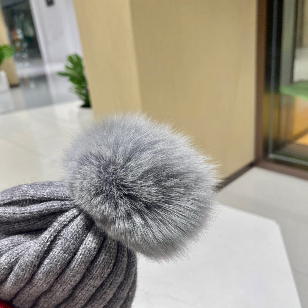 BEANIE HAT IN COLORFUL WOOL 434722