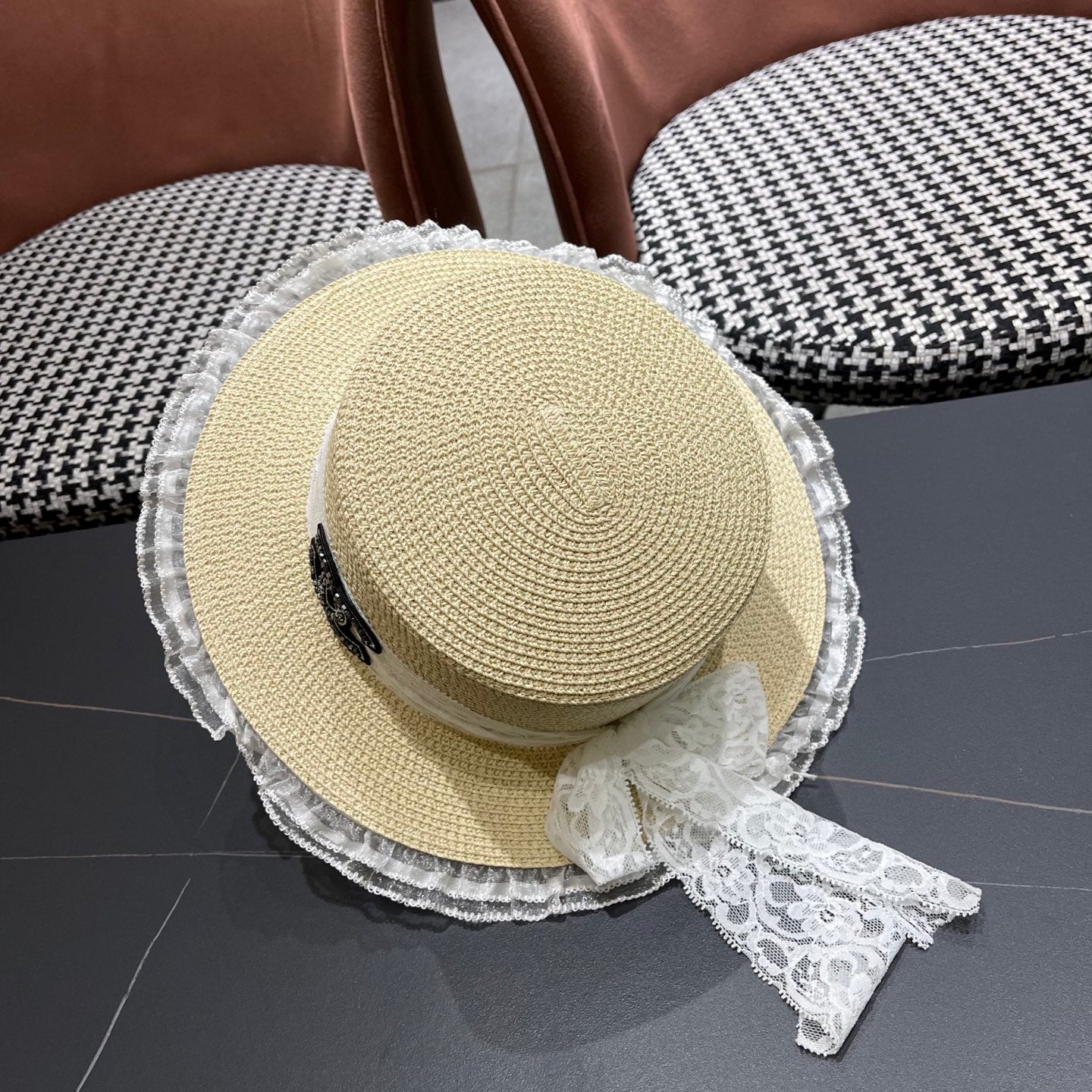 CHANEL 26S LACE & FLORAL TRIM STRAW HAT 337936