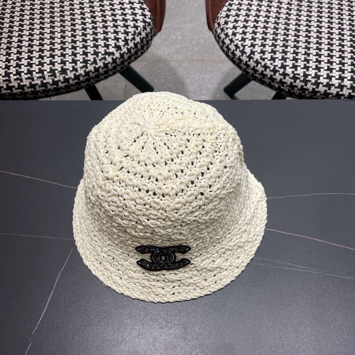 CHANEL 26S RAFFIA BUCKET HAT 335790