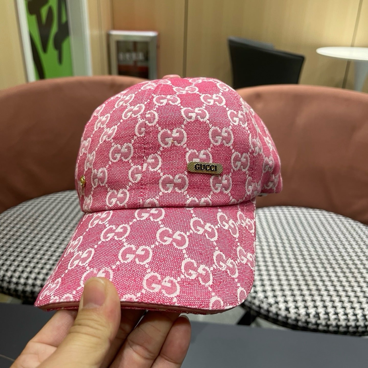 GUCCI 26S BASEBALL CAP STYLE 240
