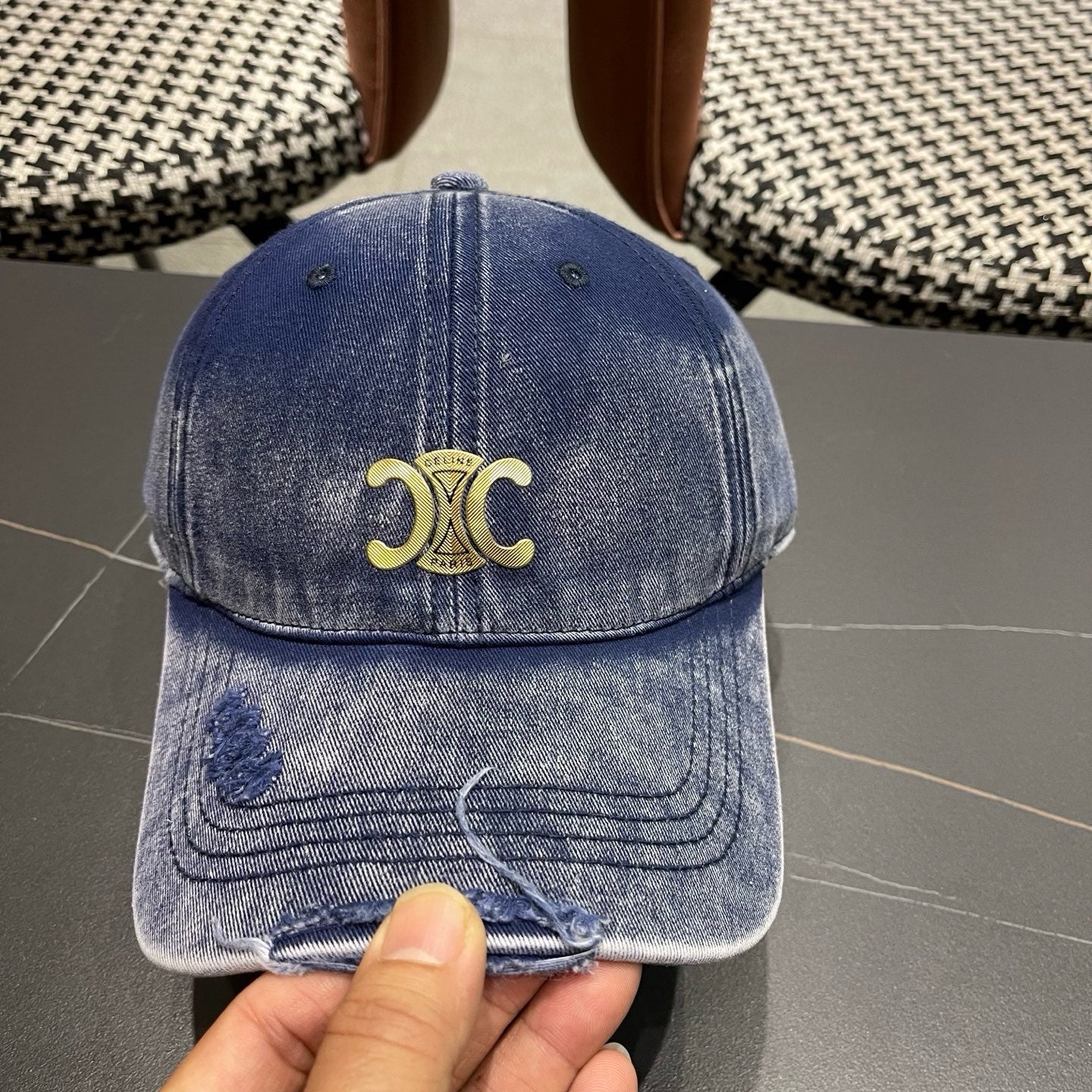 CELINE 26S BASEBALL CAP STYLE 190