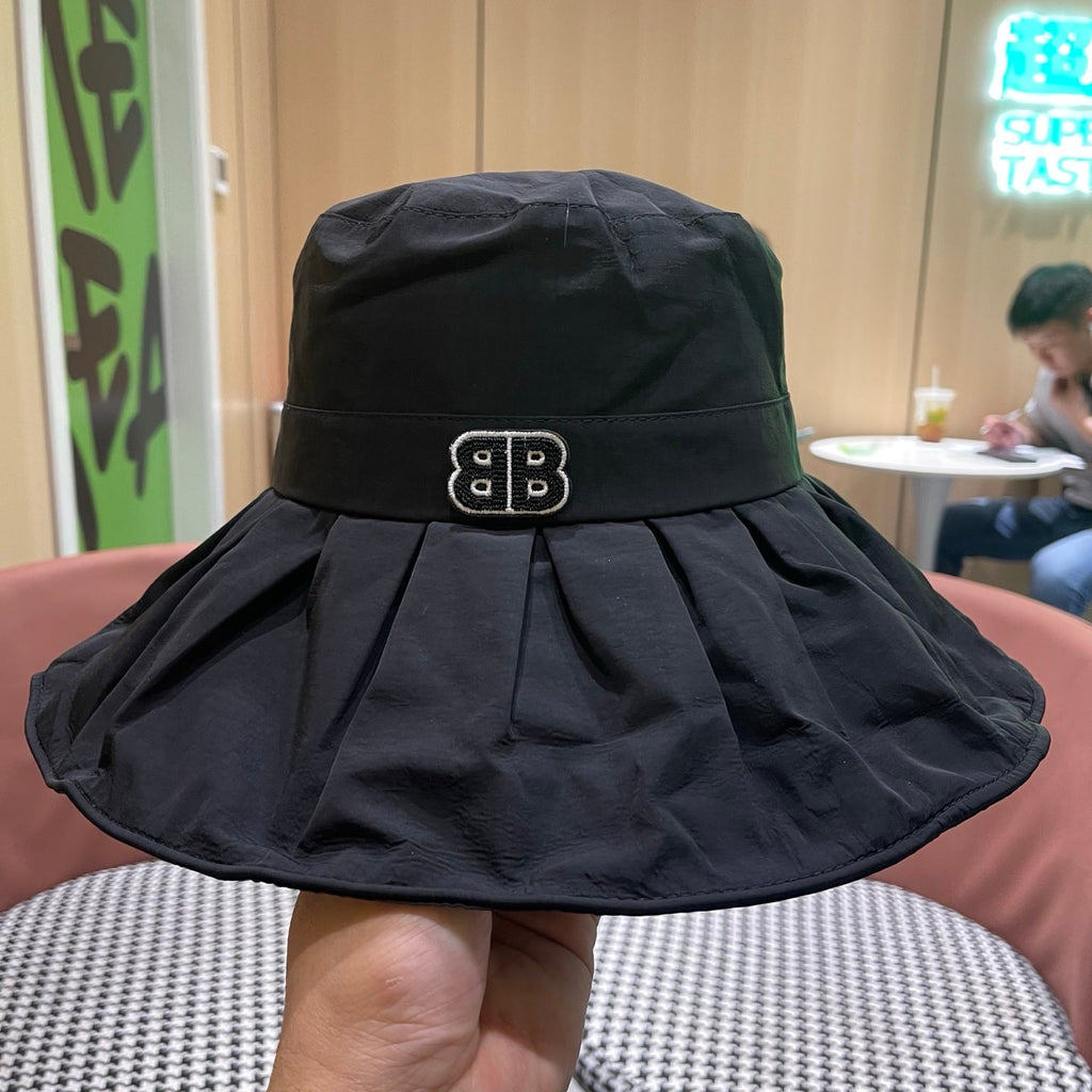 BALENCIAGA 26S WIDE-BRIMMED HAT STYLE 57