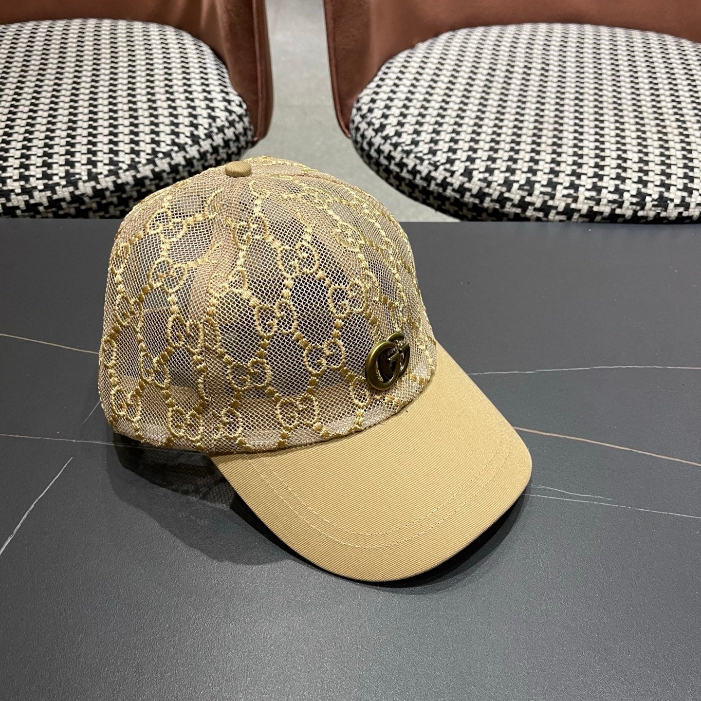GUCCI 26S BASEBALL CAP STYLE 242