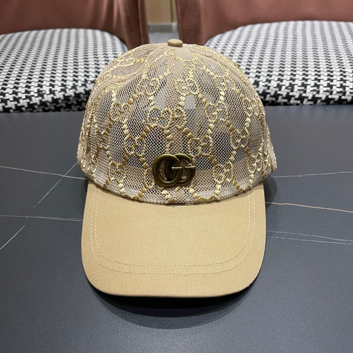 GUCCI 26S BASEBALL CAP STYLE 242