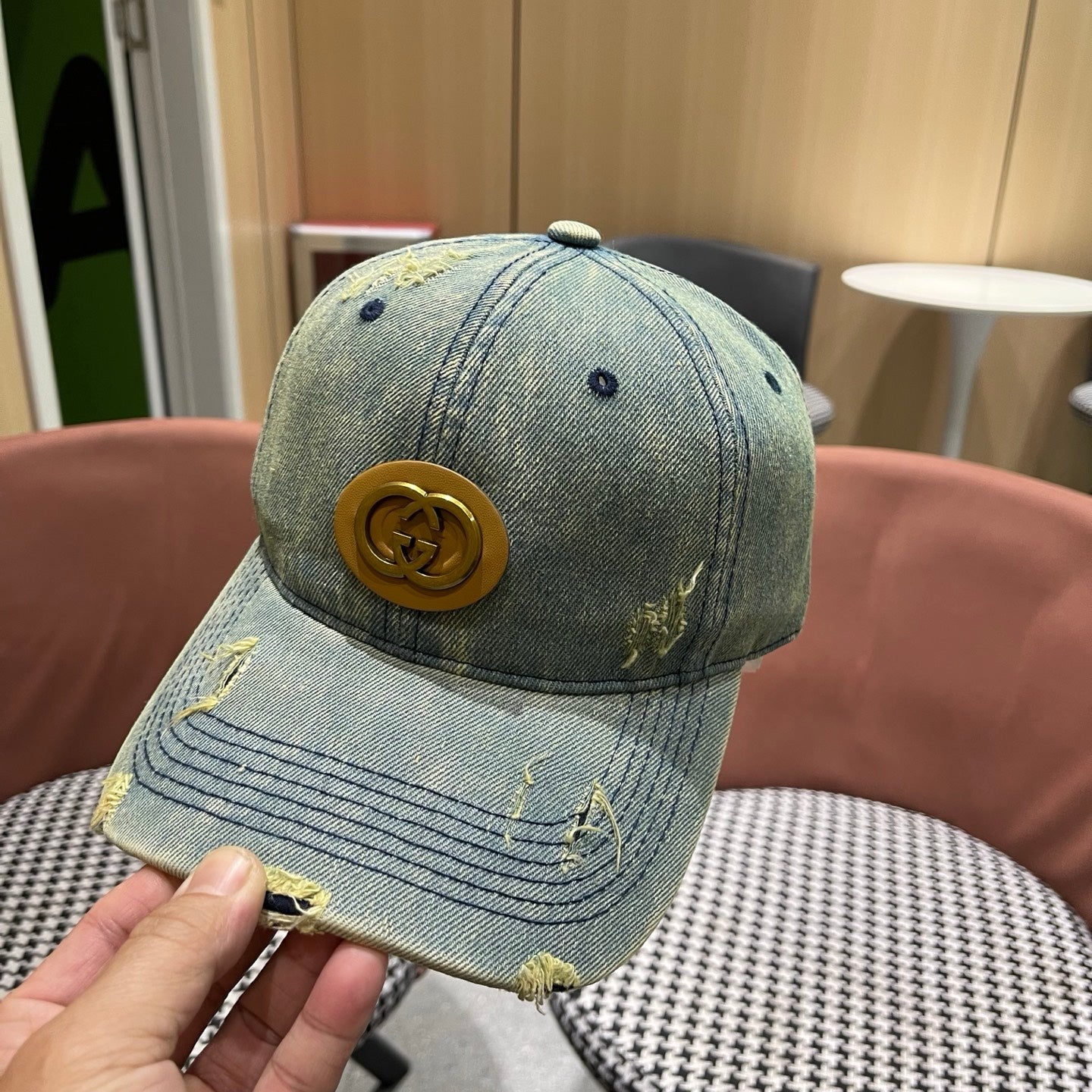 GUCCI 26S BASEBALL CAP STYLE 246