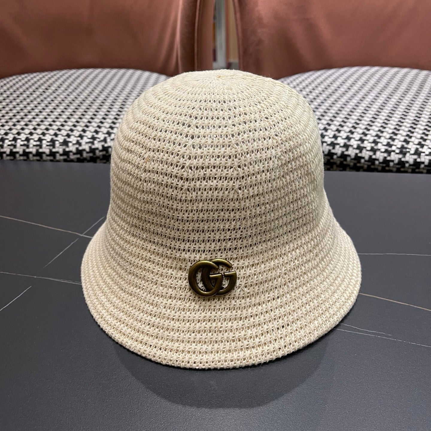 GUCCI 26S CROCHET BUCKET HAT STYLE 59