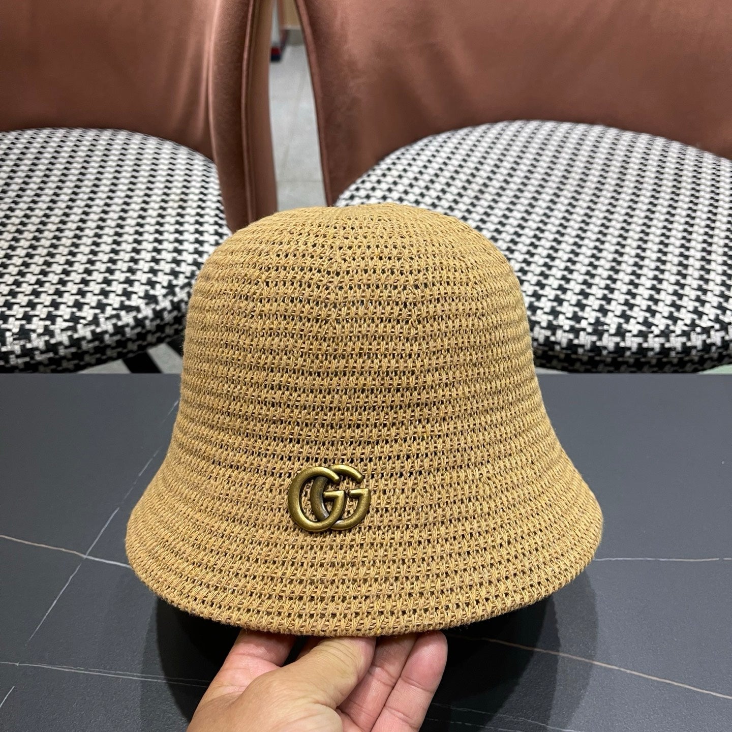 GUCCI 26S CROCHET BUCKET HAT STYLE 60