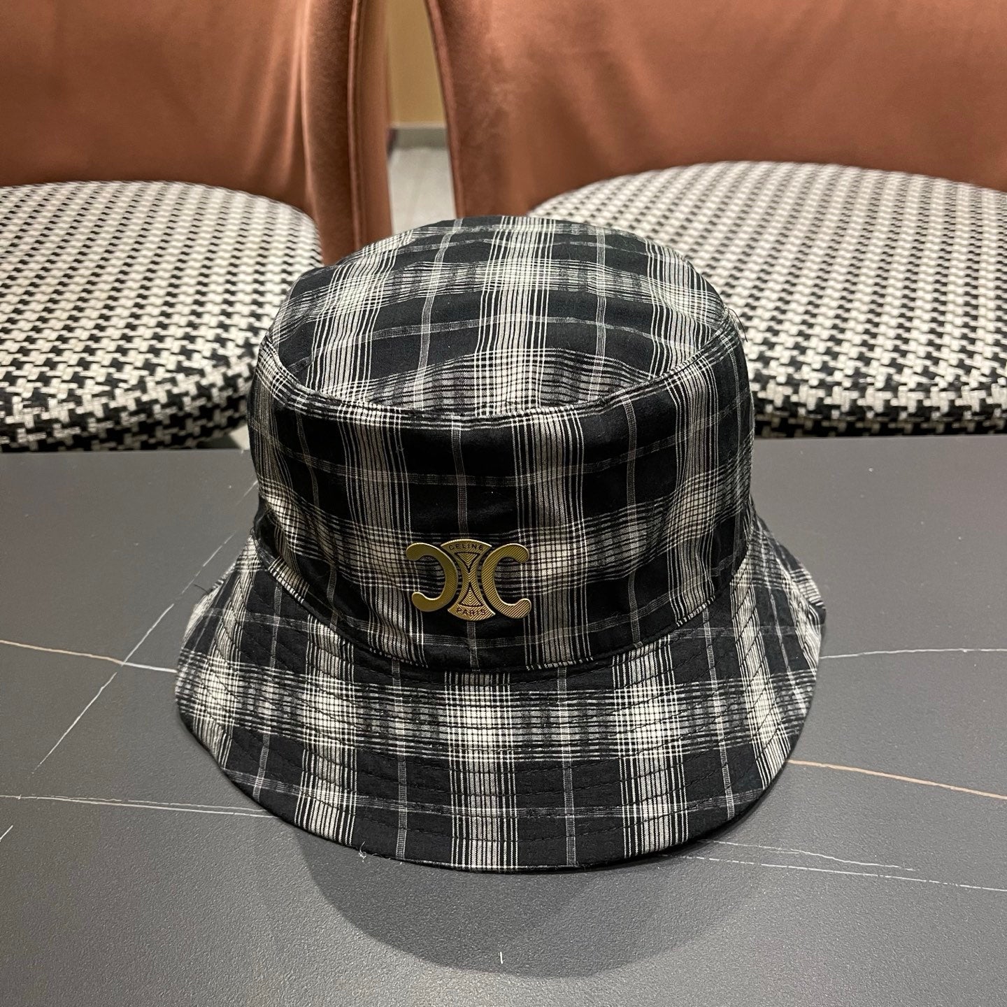 CELINE 26S BUCKET HAT STYLE 232