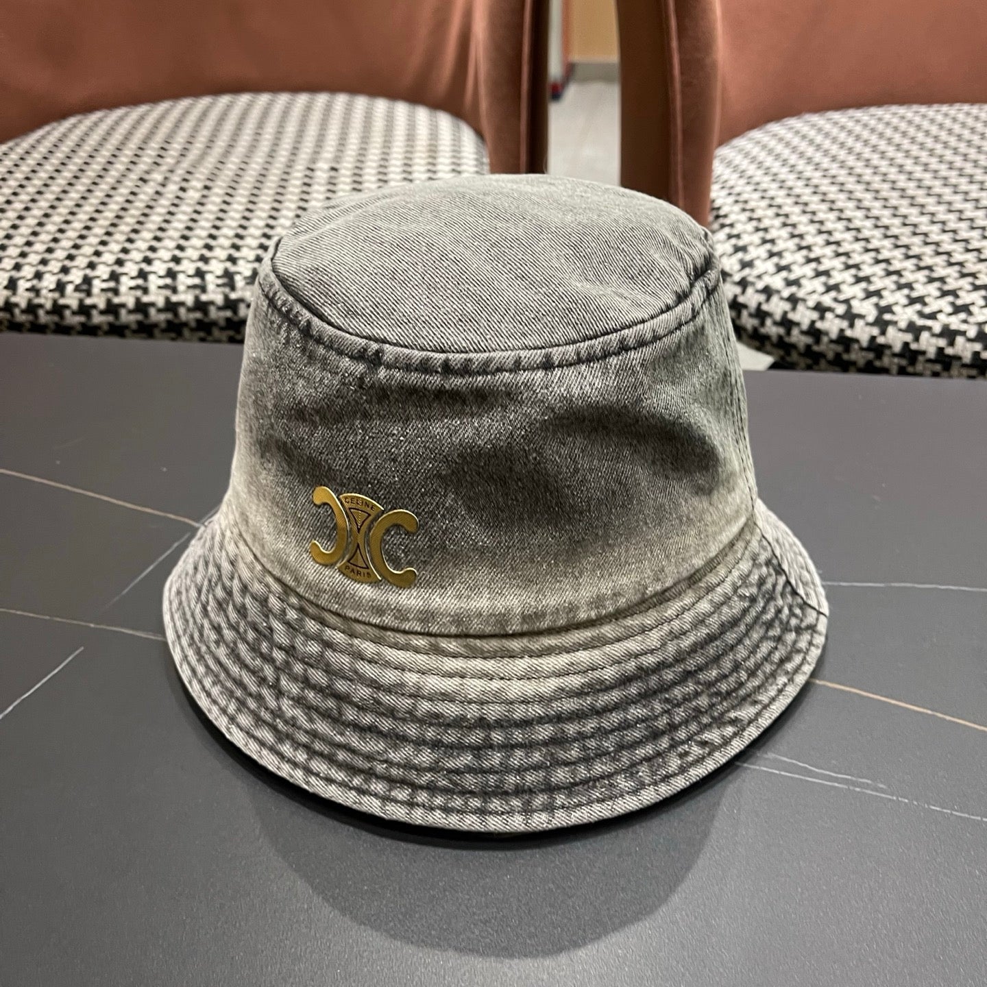 CELINE 26S BUCKET HAT STYLE 185
