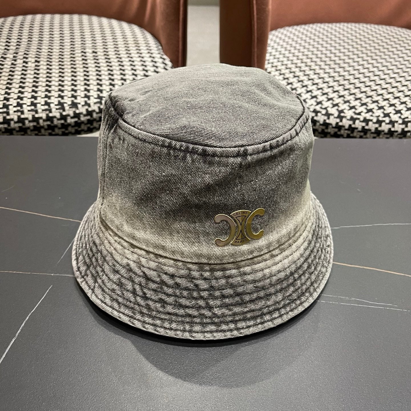 CELINE 26S BUCKET HAT STYLE 185