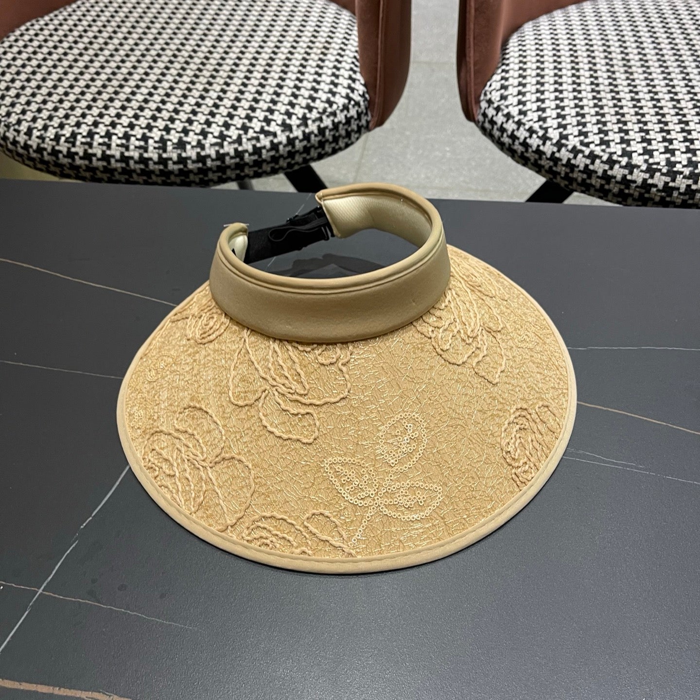 BALENCIAGA 26S SUMMER SUN HAT STYLE 120