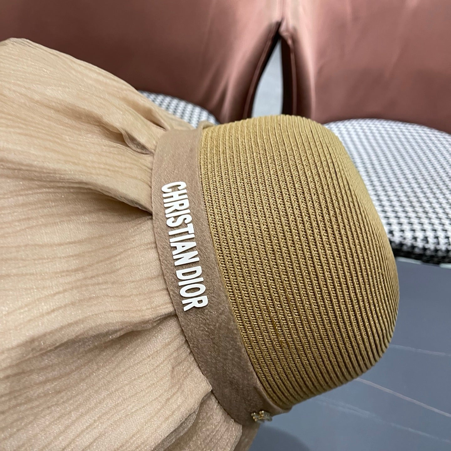 DIOR 26S SILK-BRIM HAT STYLE 74