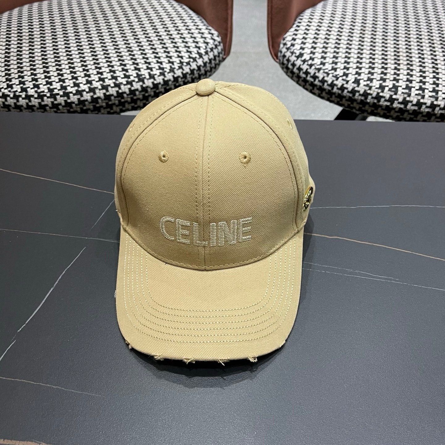 CELINE 26S BASEBALL CAP STYLE 67