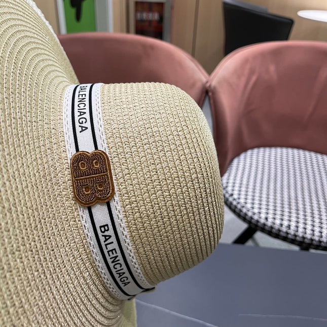 BALENCIAGA 26S WIDE-BRIMMED HAT STYLE 109