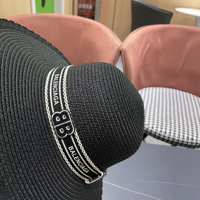 BALENCIAGA 26S WIDE-BRIMMED HAT STYLE 108