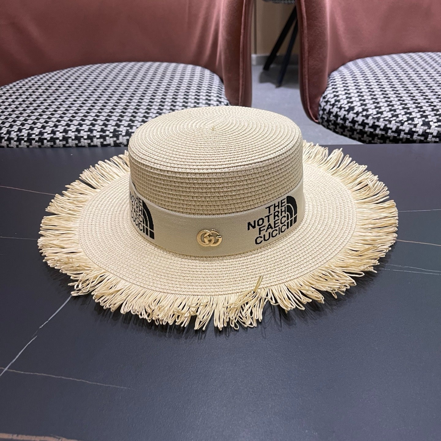 GUCCI 26S WIDE-BRIMMED STRAW HAT STYLE 66