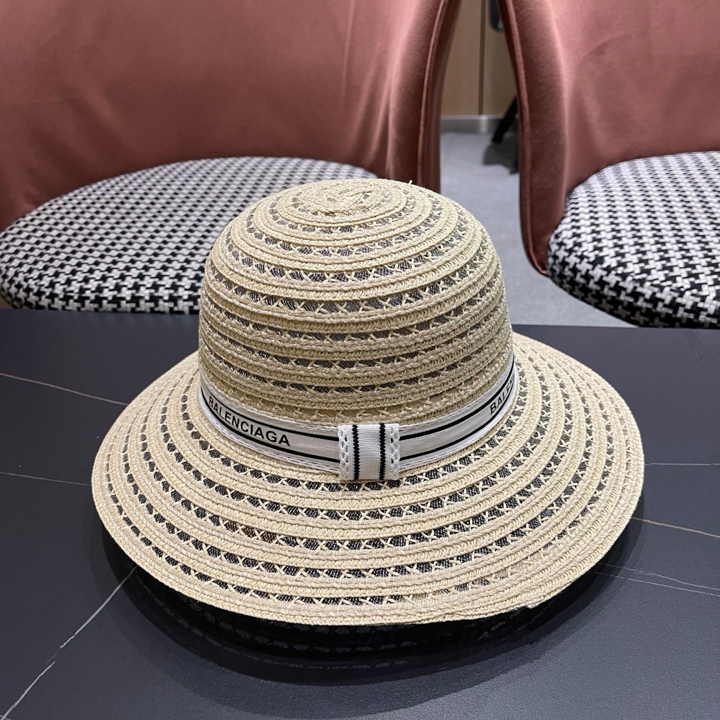 BALENCIAGA 26S WIDE-BRIMMED HAT STYLE 78