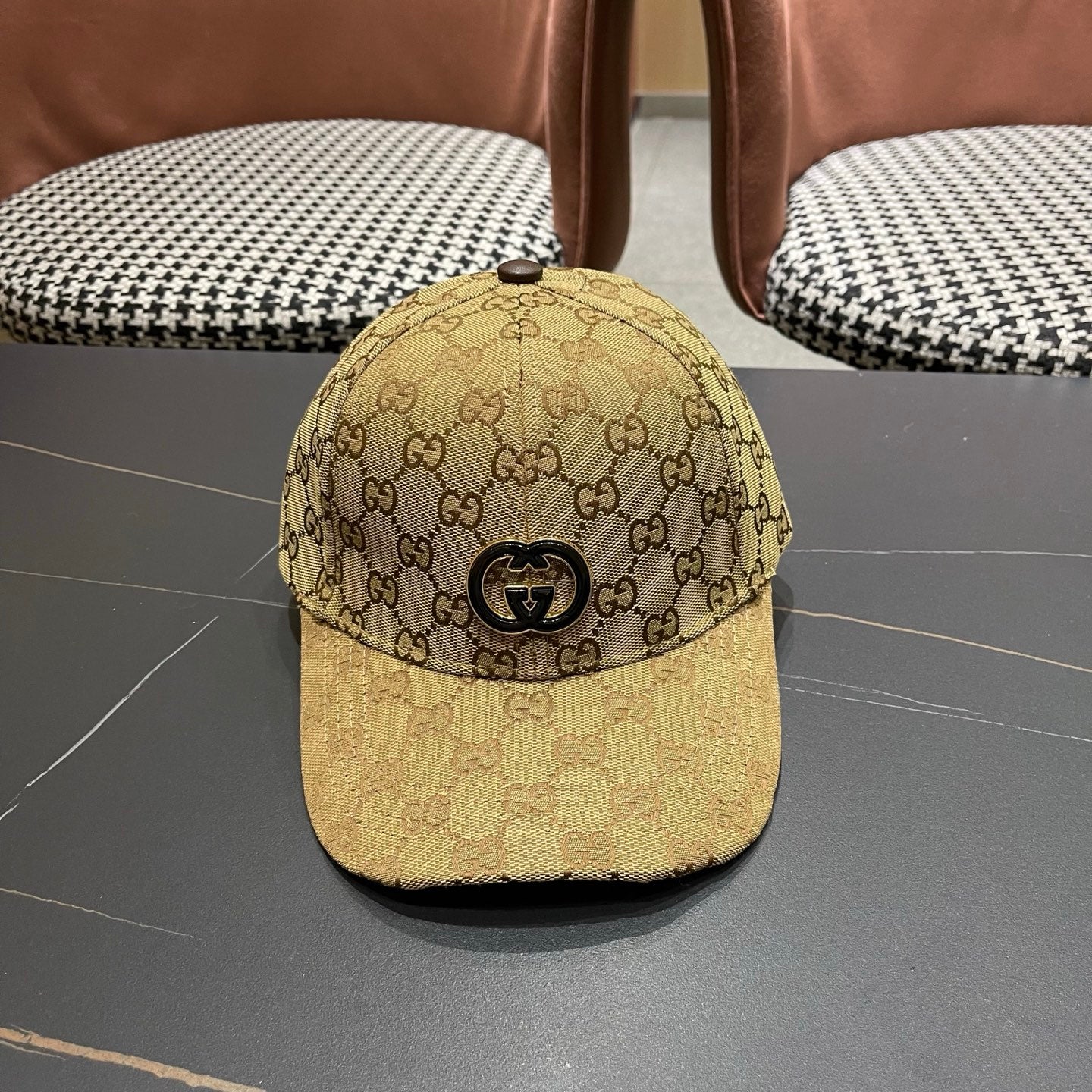 GUCCI 26S BASEBALL CAP STYLE 226