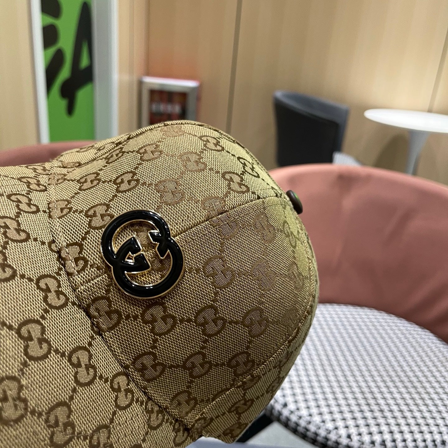 GUCCI 26S BASEBALL CAP STYLE 226