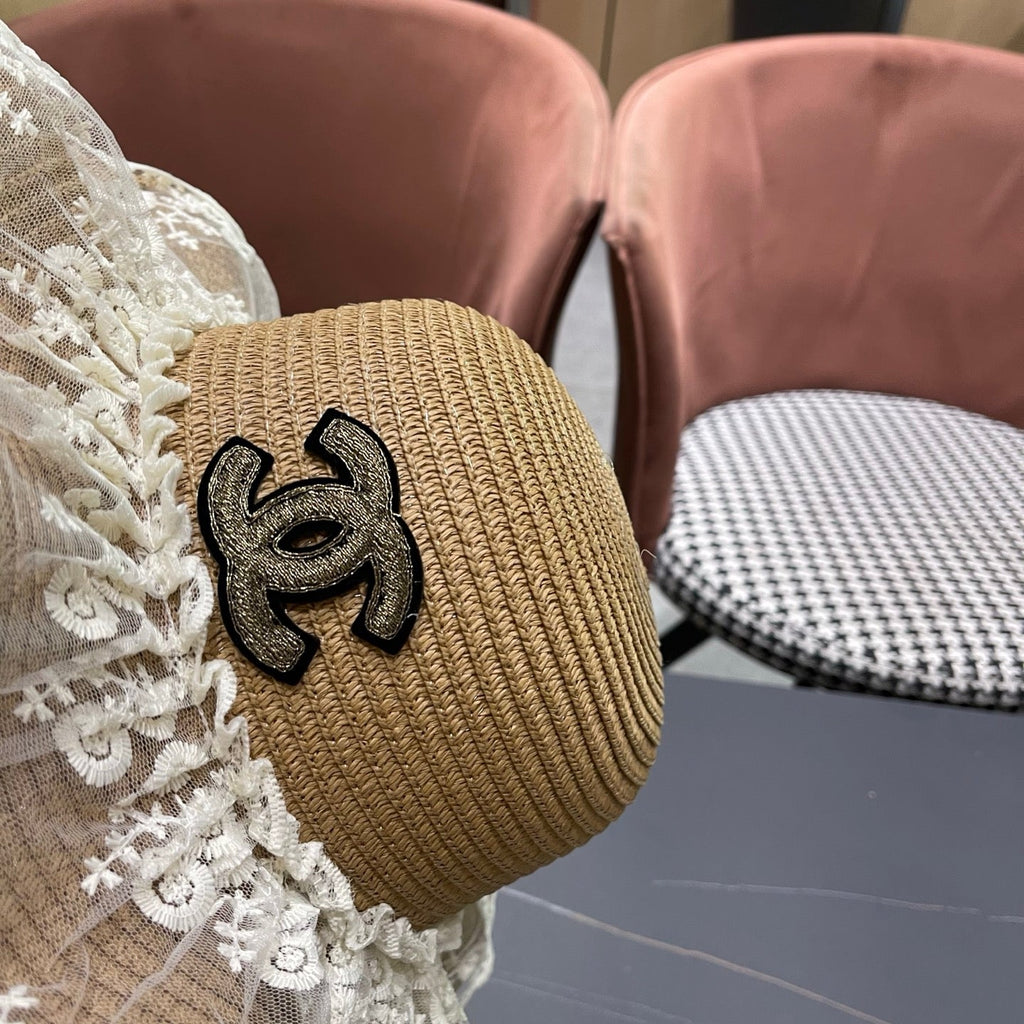 CHANEL 26S LACE-OVERLAY WIDE-BRIM STRAW HAT 335730