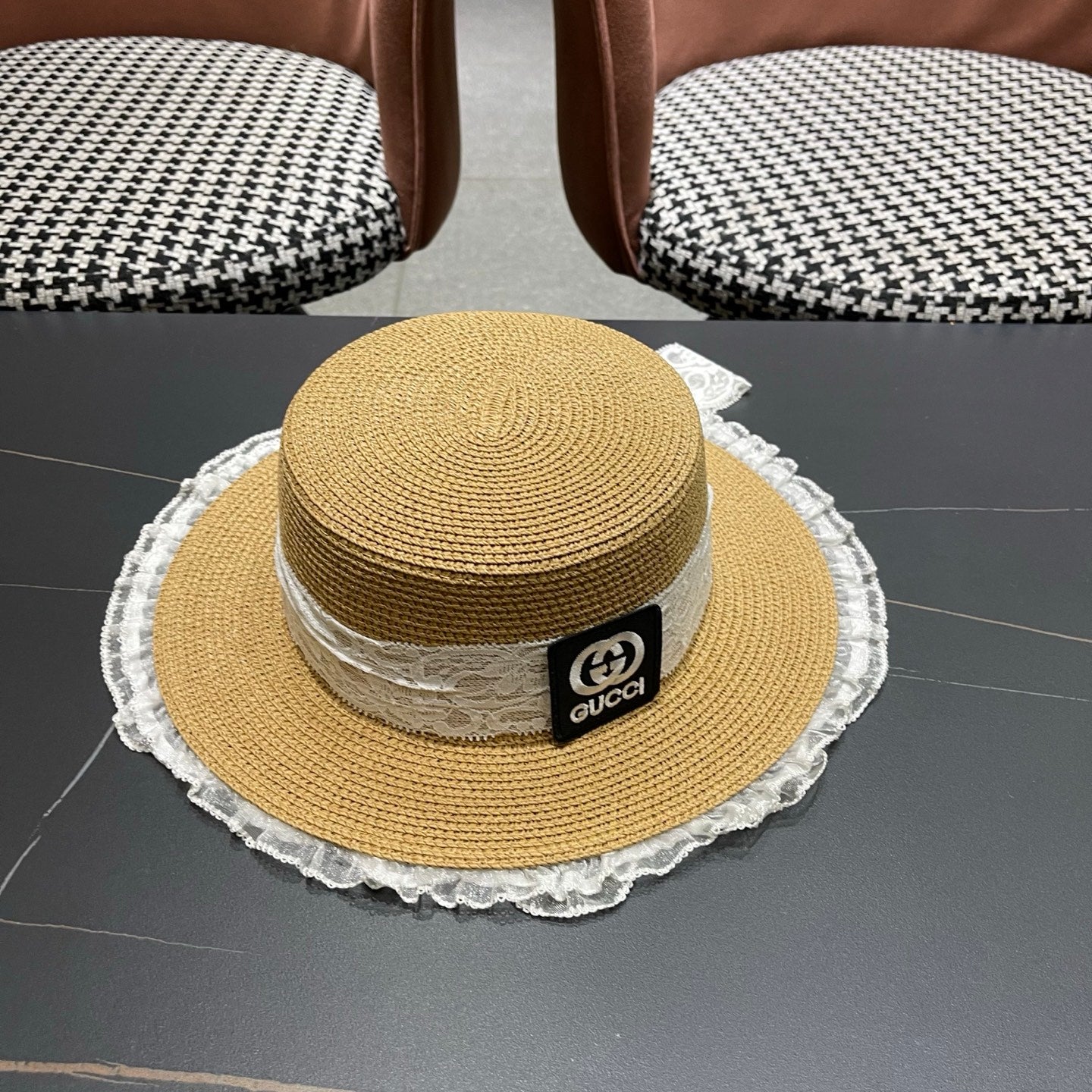GUCCI 26S WIDE-BRIMMED STRAW HAT 253