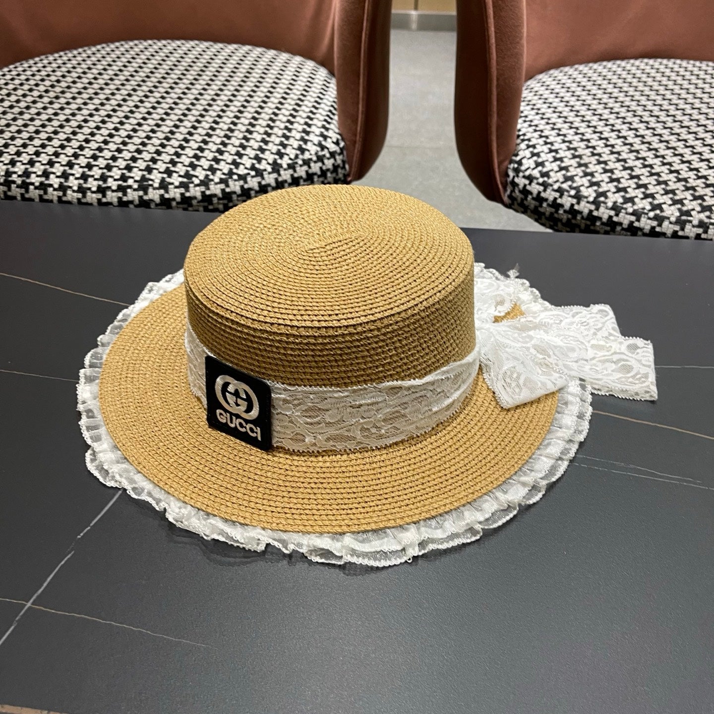 GUCCI 26S WIDE-BRIMMED STRAW HAT 253
