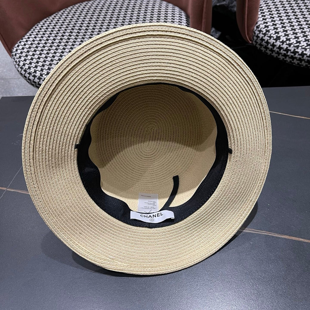 CHANEL 26S PEARL & ROSETTE STRAW BOATER HAT 337933