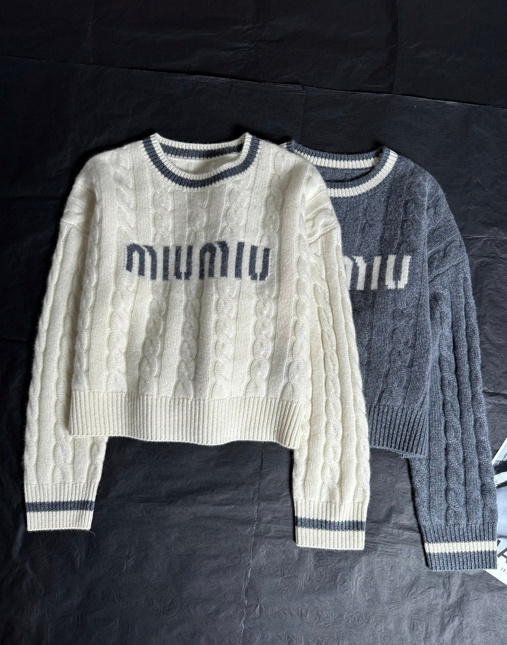 MIUMIU KNIT SWEATER STYLE 237