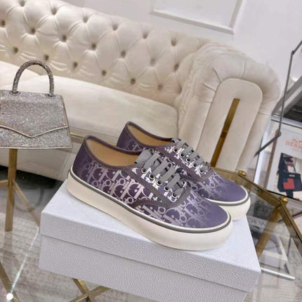 DIOR 26S LOW-TOP SNEAKERS IN LIGHT PURPLE DIOR OBLIQUE CANVAS