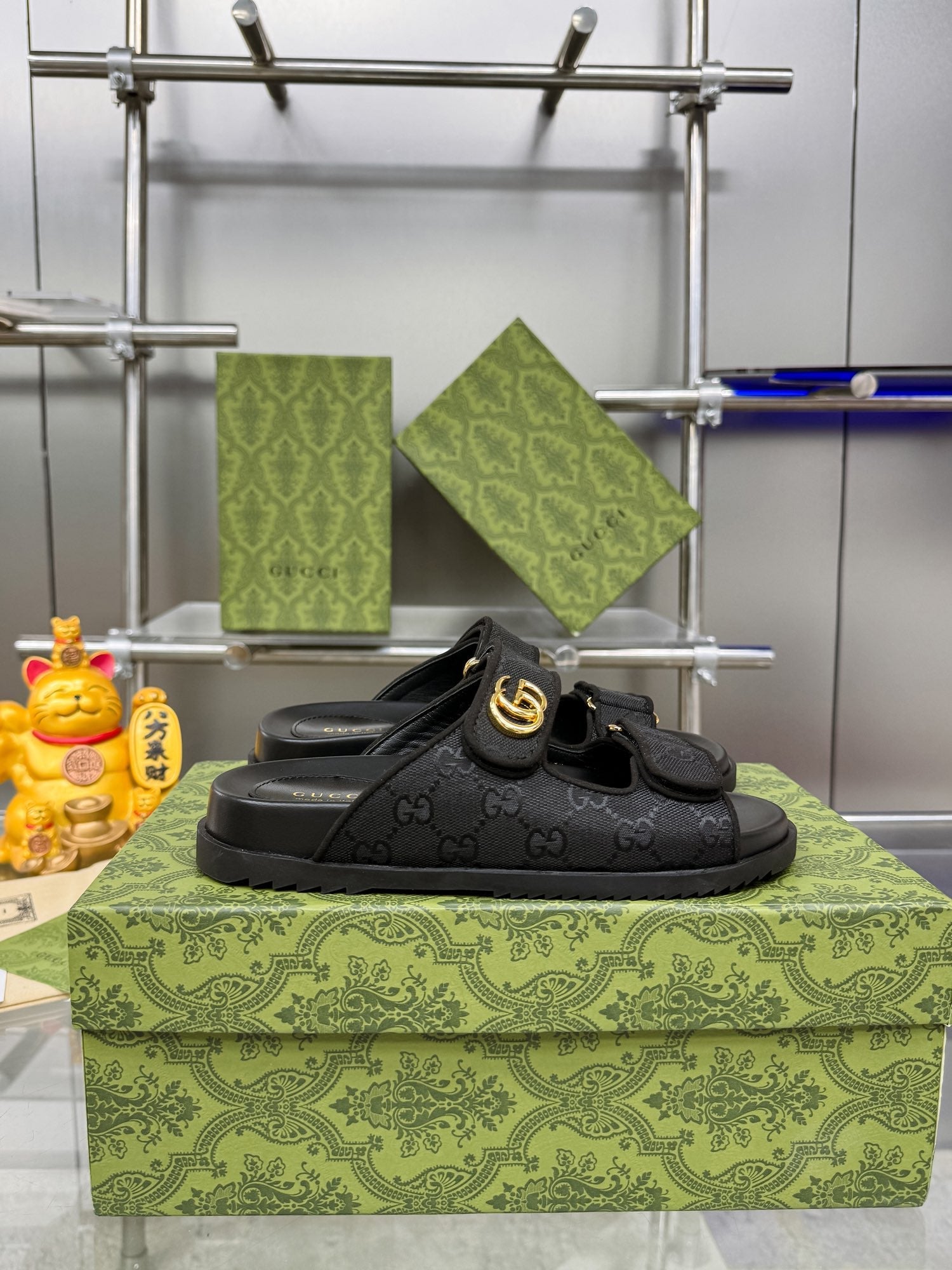 GG SANDALS IN BLACK FABRIC AND CALFSKIN WITH GOLD HARDWARE