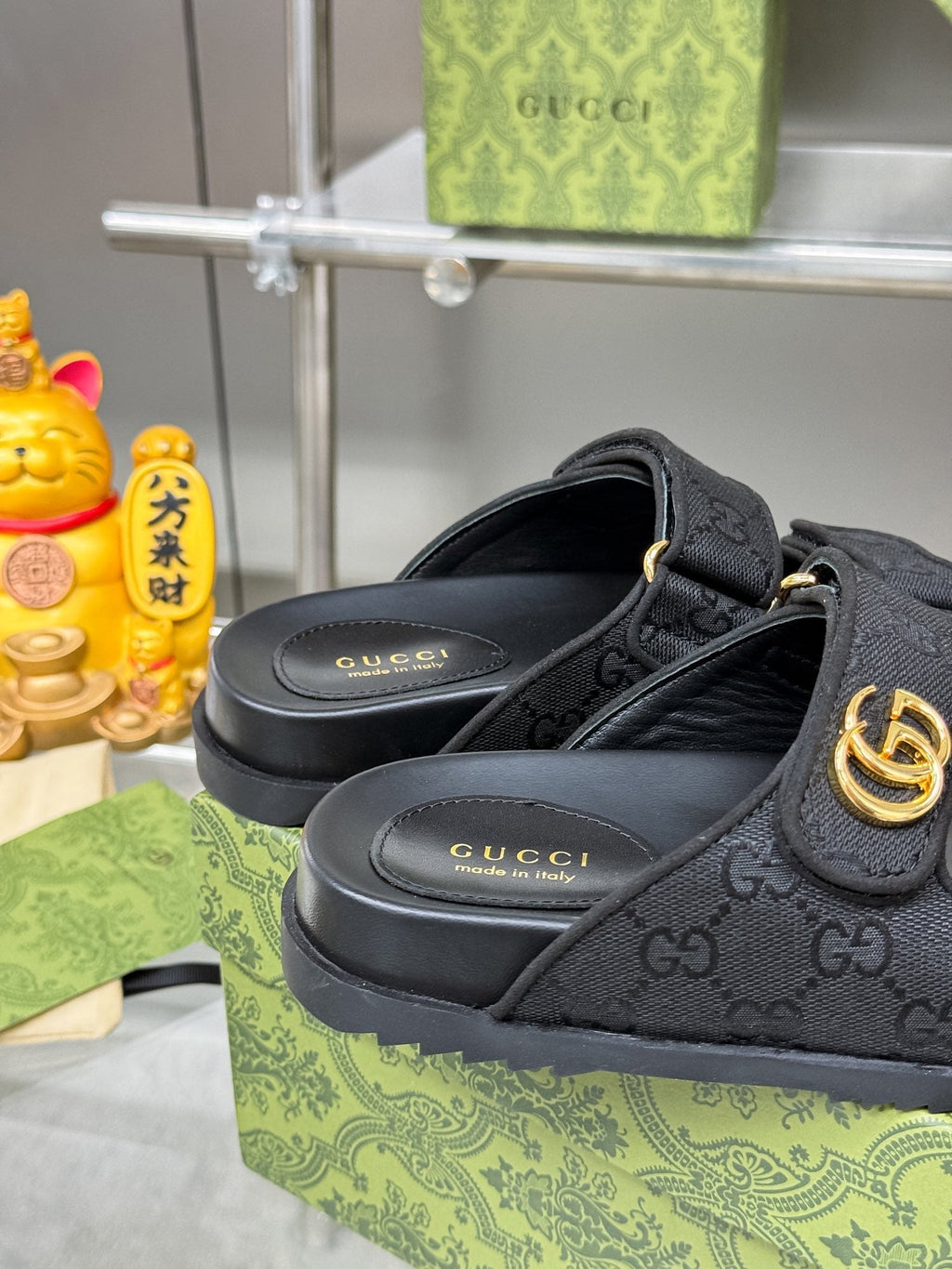GG SANDALS IN BLACK FABRIC AND CALFSKIN WITH GOLD HARDWARE