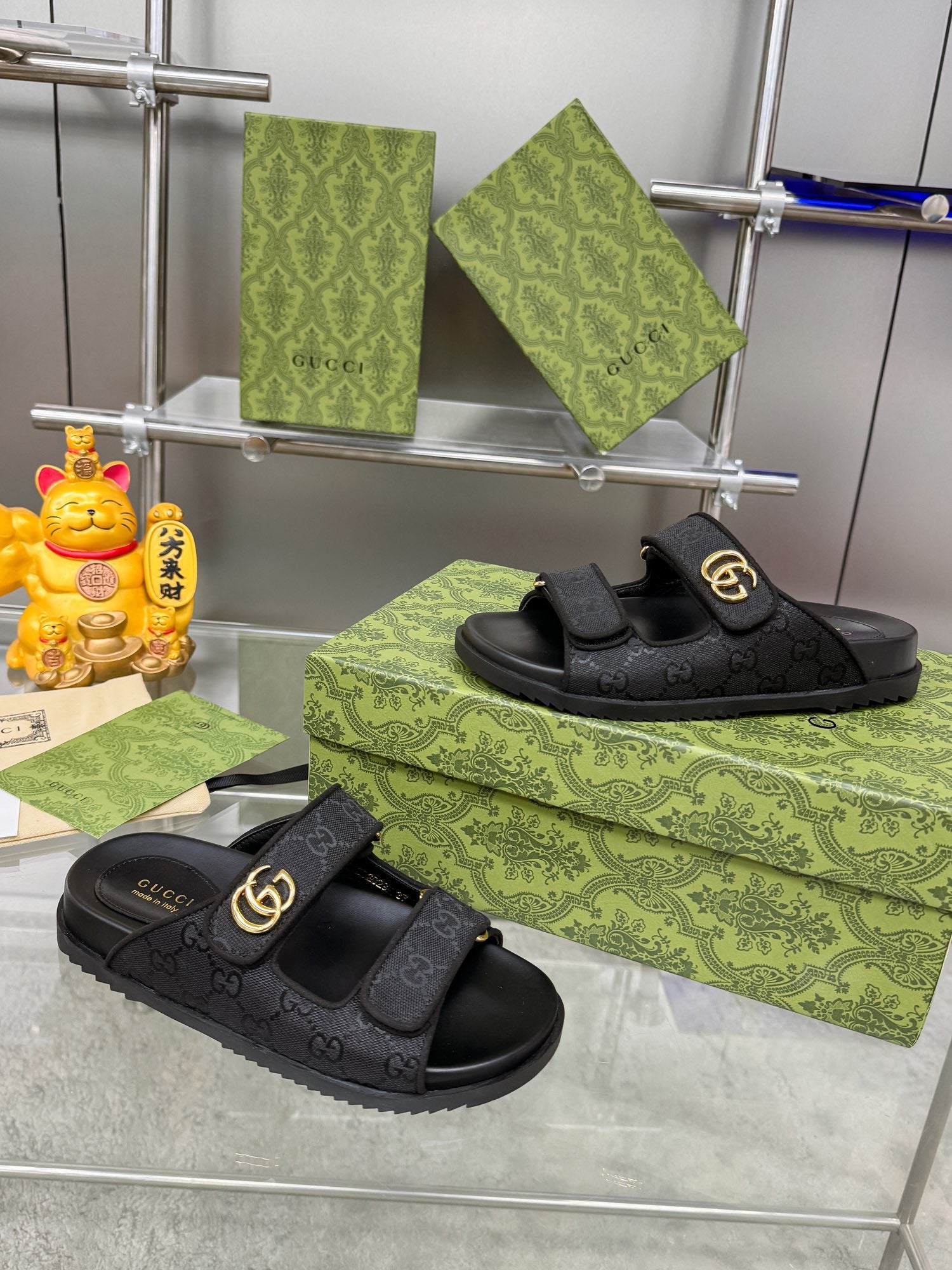 GG SANDALS IN BLACK FABRIC AND CALFSKIN WITH GOLD HARDWARE