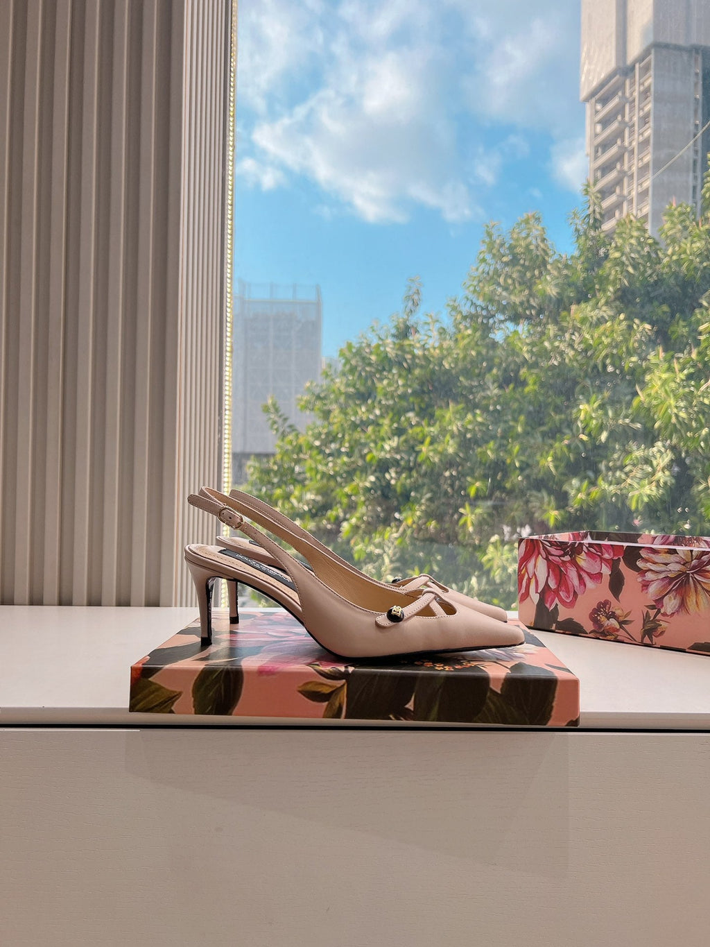 DG 70MM FOOTWEAR – BLUSH IN BEIGE CALFSKIN SLINGBACK