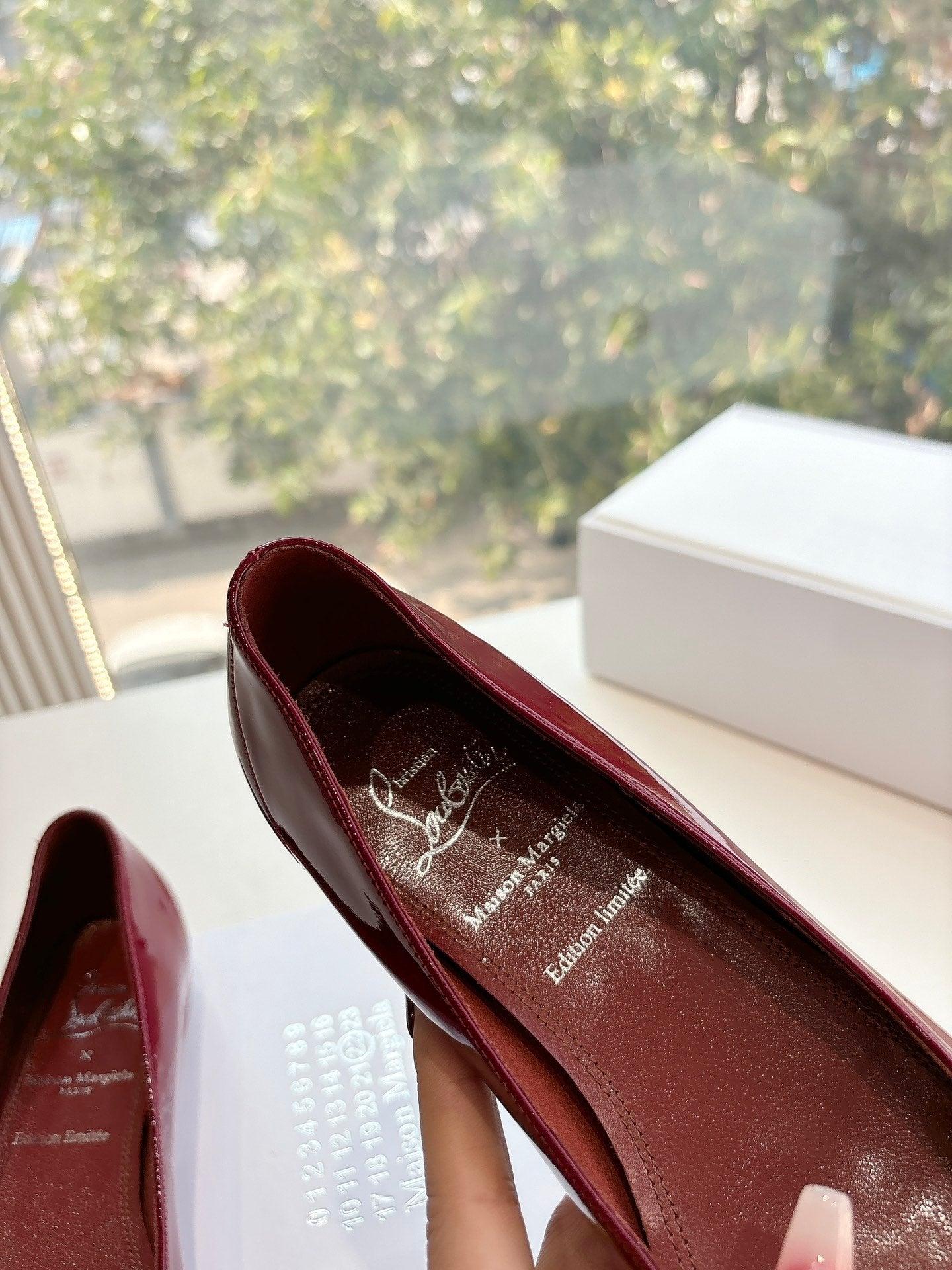 MARLOUGIELA STRASS BALLERINAS IN BURGUNDY RED PATENT SMOOTH CALFSKIN