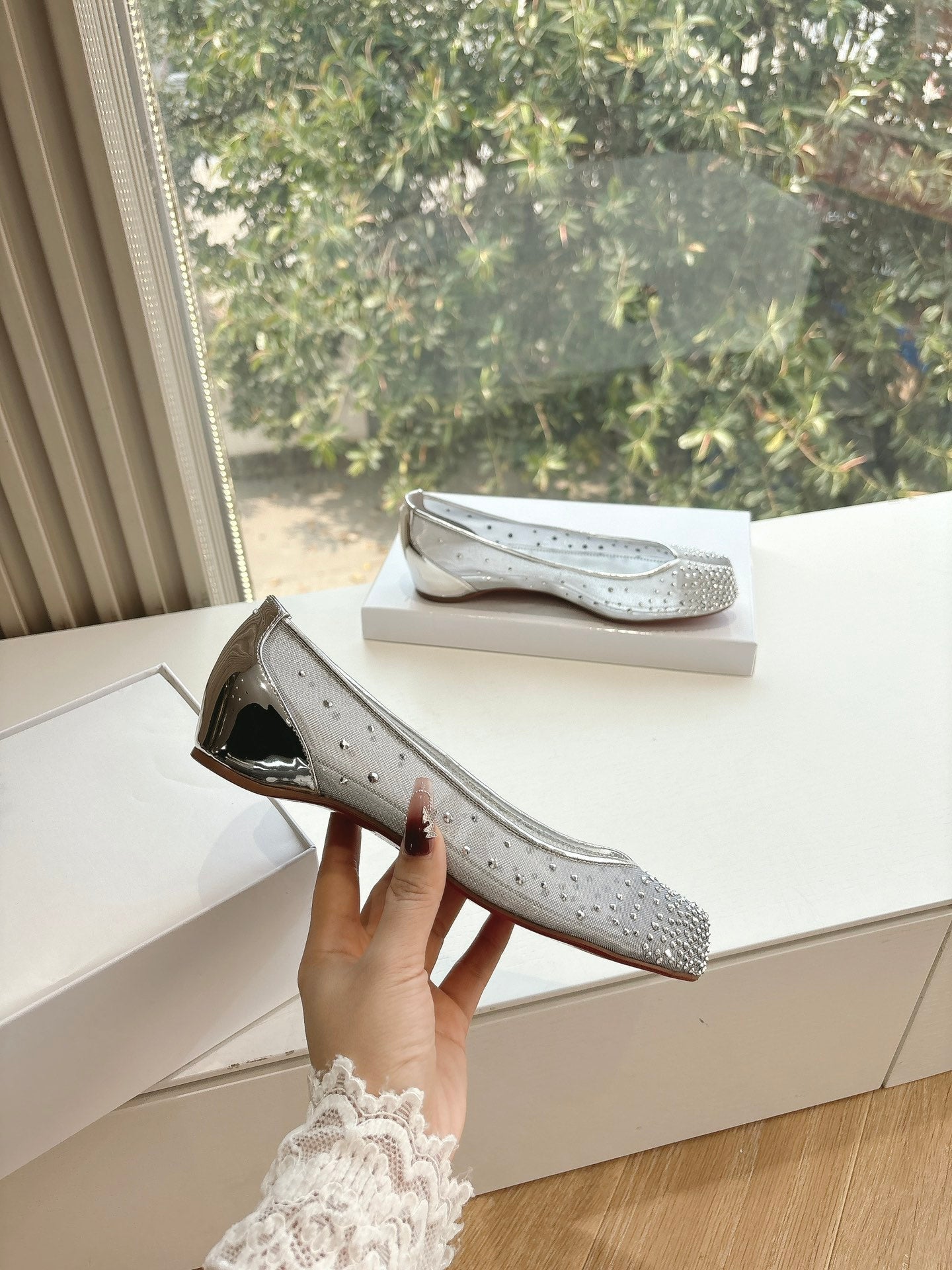 CRYSTAL STUDDED MARLOUGIELA STRASS BALLERINAS IN WHITE CALFSKIN