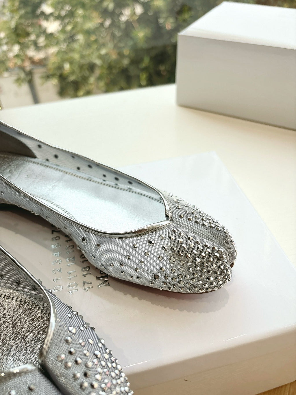 CRYSTAL STUDDED MARLOUGIELA STRASS BALLERINAS IN WHITE CALFSKIN