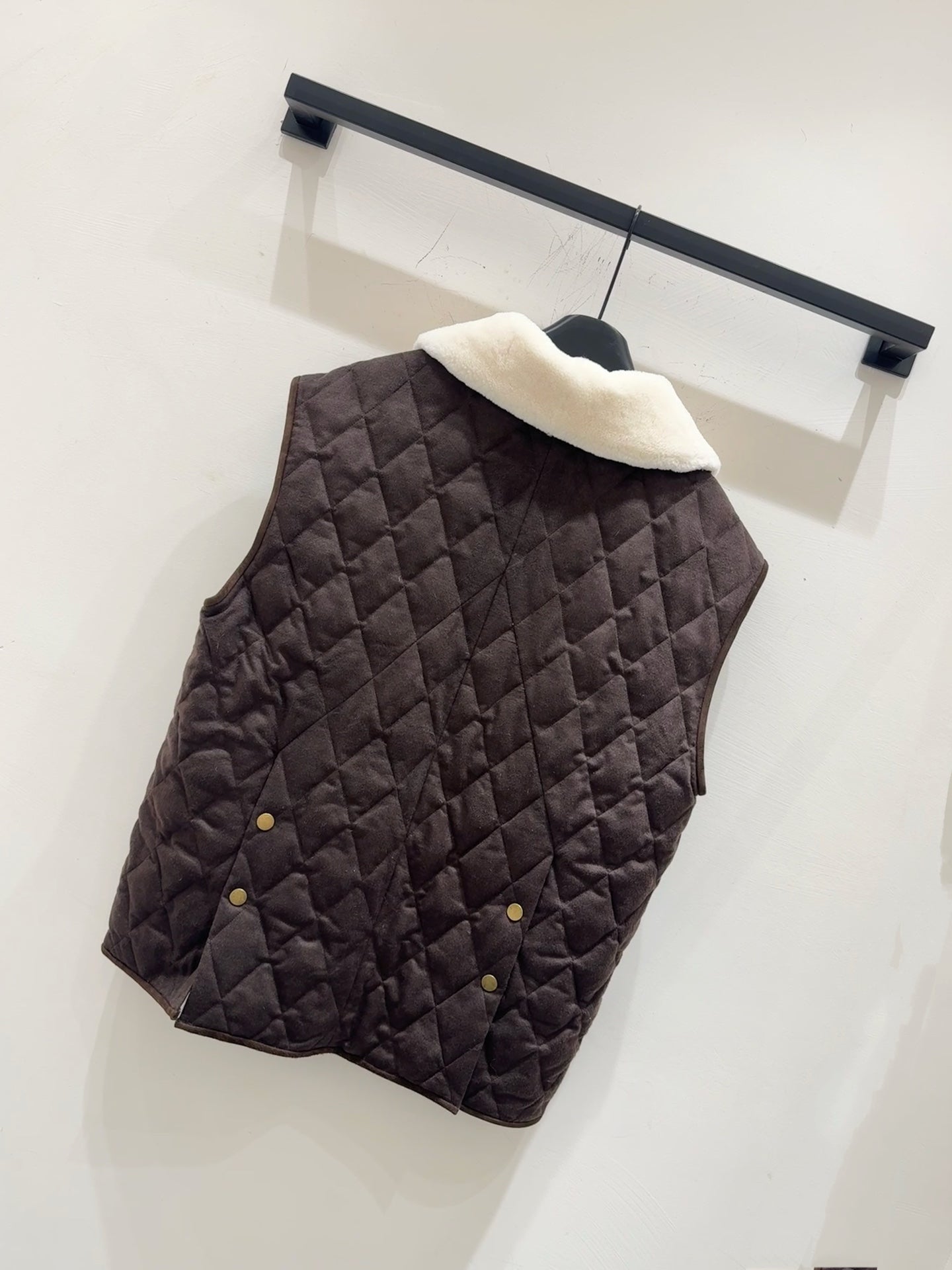PRADA 25S SHEARLING VEST 245