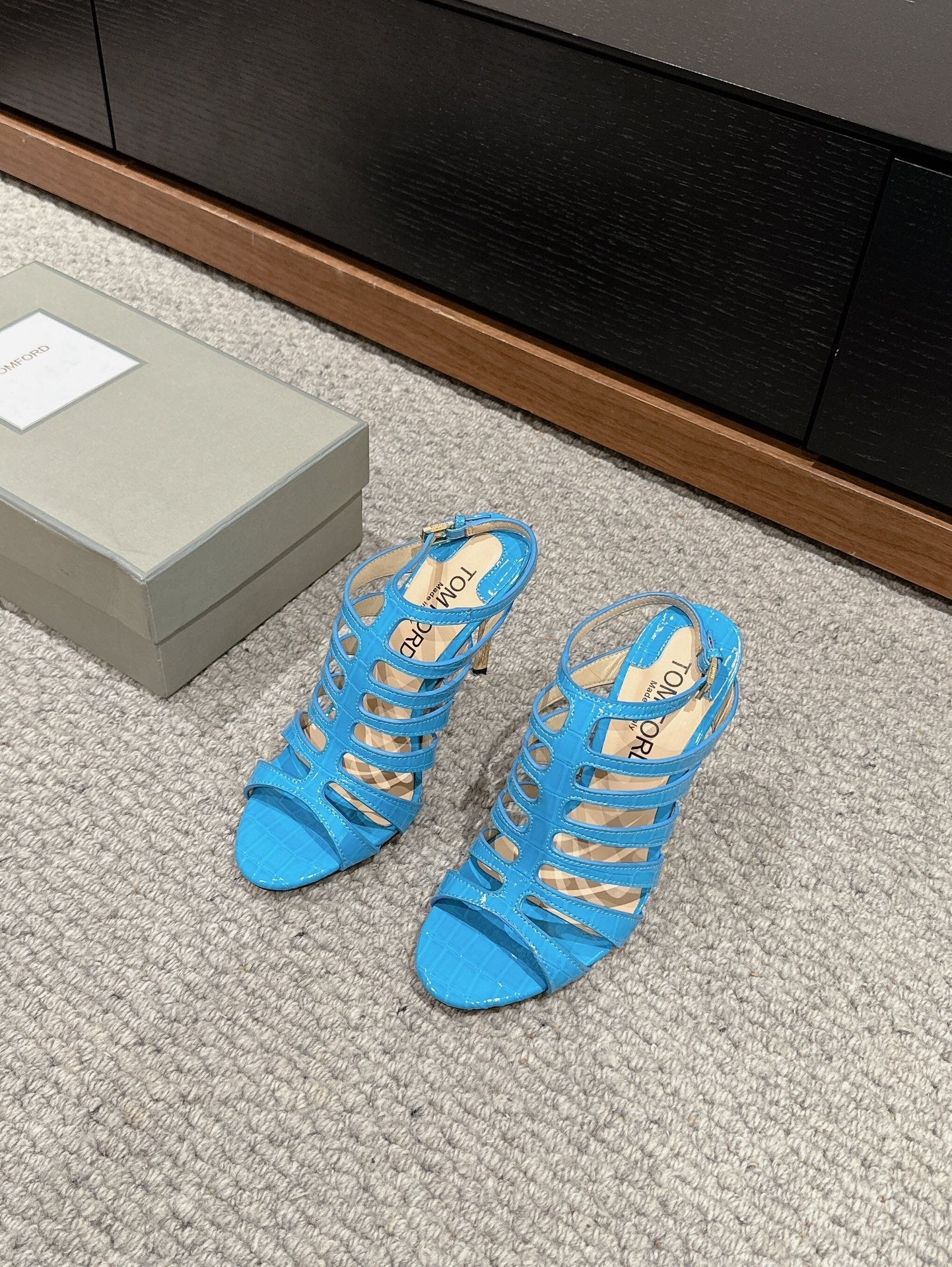 HIGH SANDAL 10 CM IN AZURE BLUE CALFSKIN