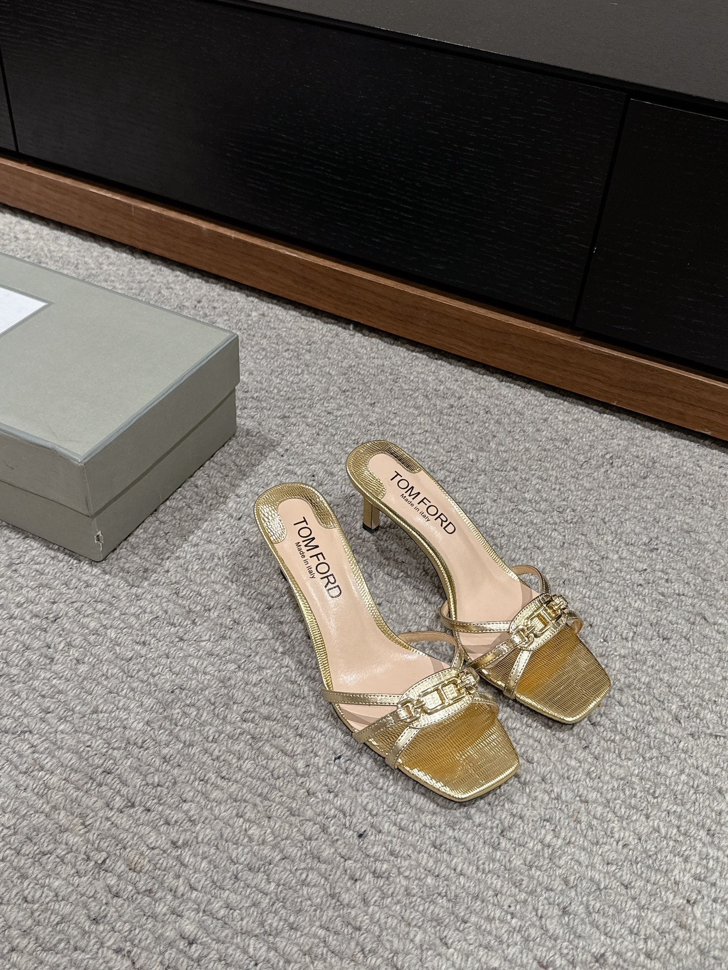 WHITNEY HIGH 6 CM MULE IN GOLD CROCODILE LEATHER