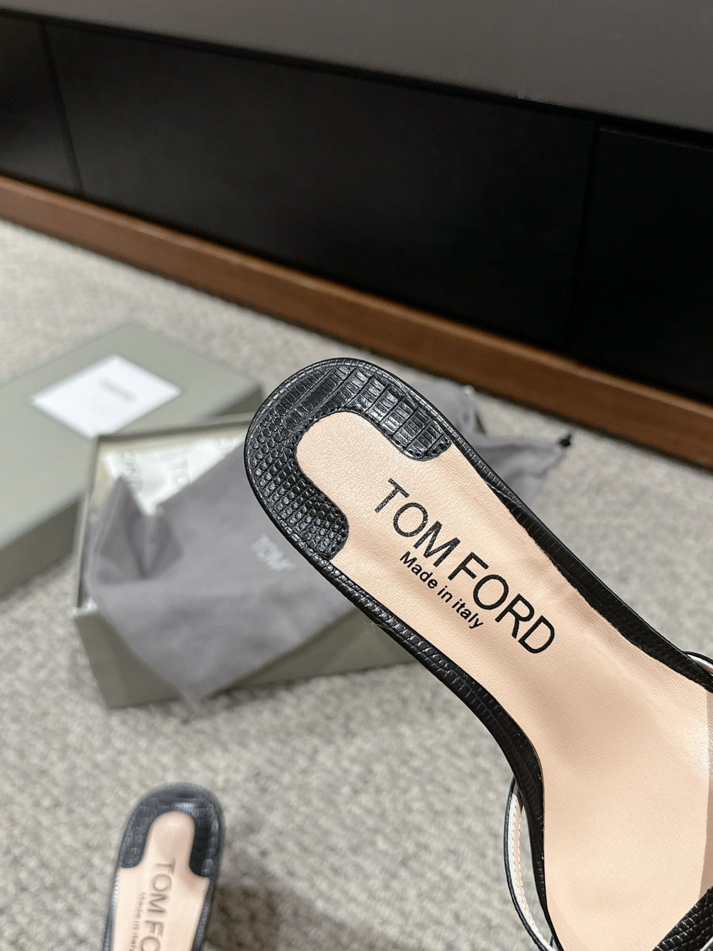 WHITNEY HIGH 6 CM MULE IN BLACK CROCODILE LEATHER