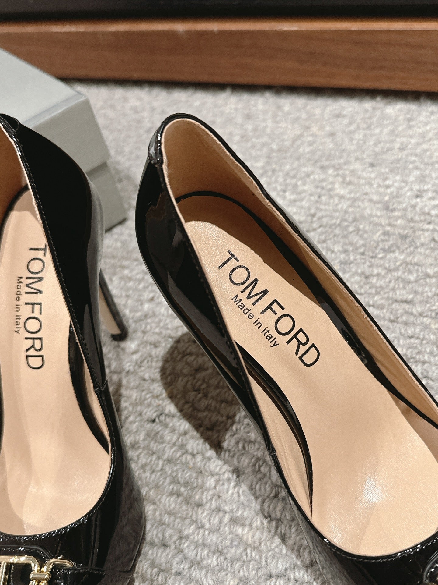 ROMAN HIGH-HEEL 10 CM IN BLACK CALFSKIN