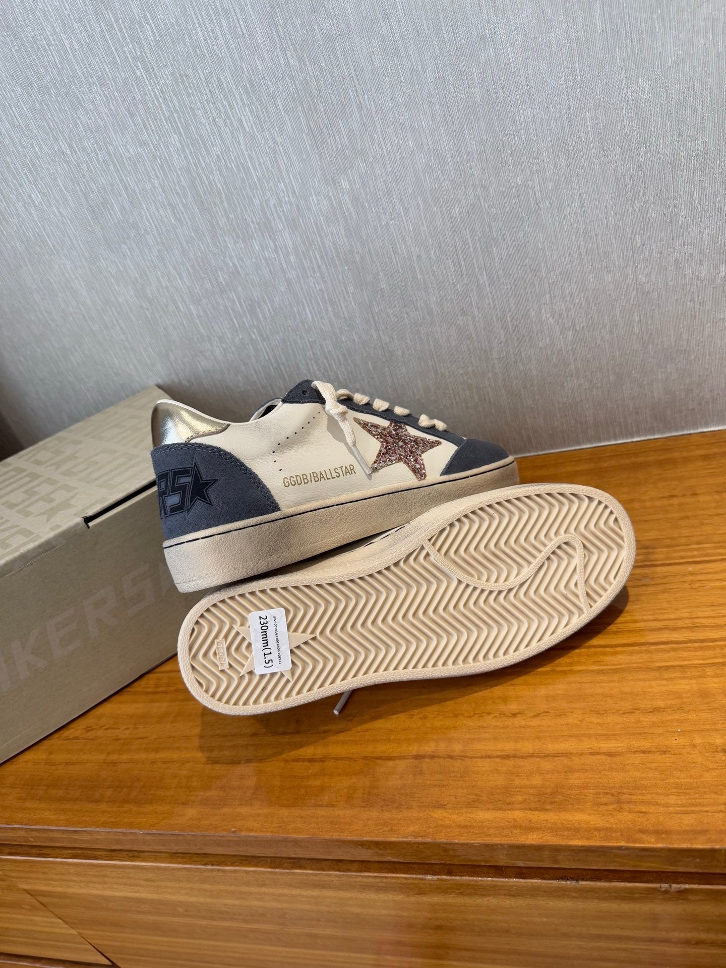 BALL STAR SNEAKERS GLITTER STAR IN BRIGHT GRAY SUEDE AND WHITE CALFSKIN