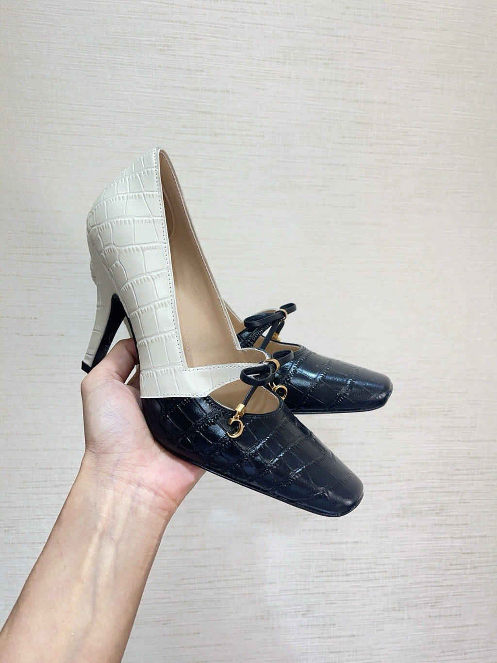 DIOR 26S HIGH HEELS IN BLACK MIX WHITE CROC-EMBOSSED CALFSKIN WITH CHARMS