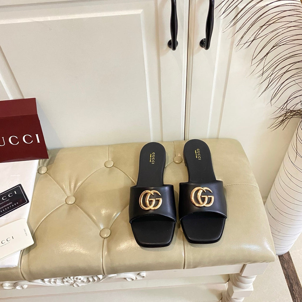 GUCCI 26S SLIDES IN BLACK CALFSKIN