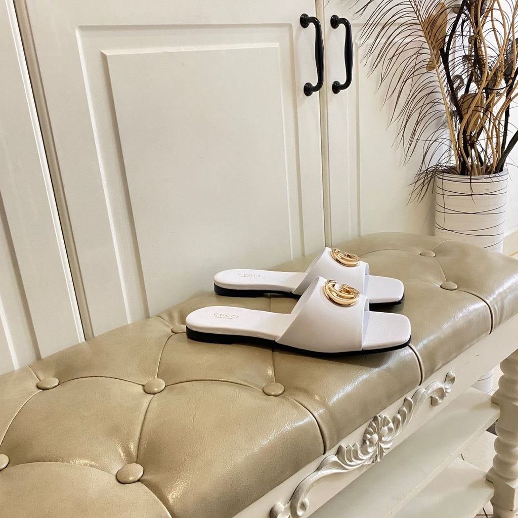GUCCI 26S SLIDES IN WHITE CALFSKIN