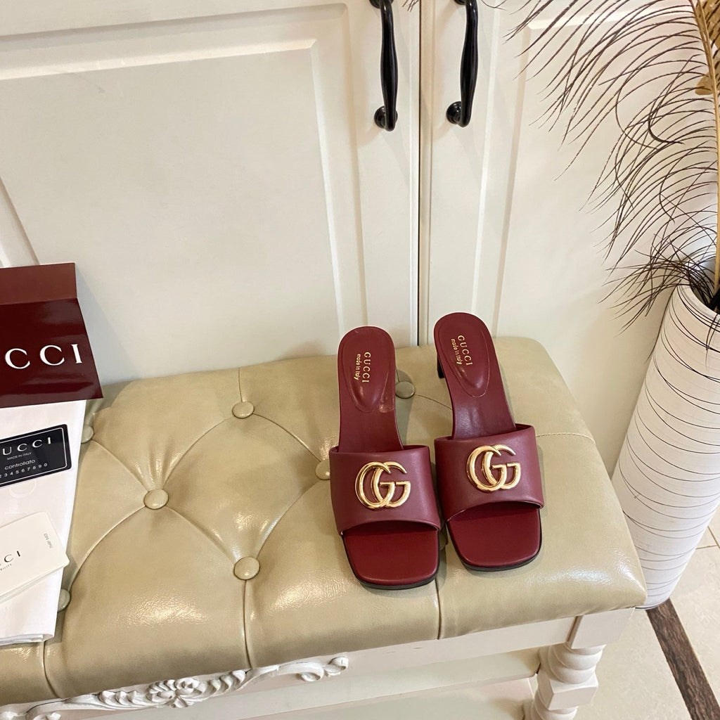 GUCCI 26S HIGH-HEELED SANDALS IN DARK RED CALFSKIN WITH GOLD HARDWARE